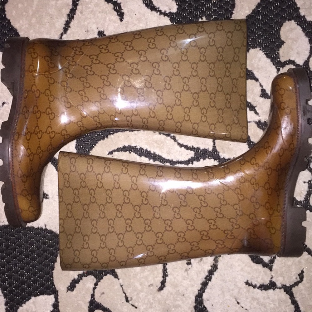 Women’s Gucci Rain boots - Picture 2 of 8